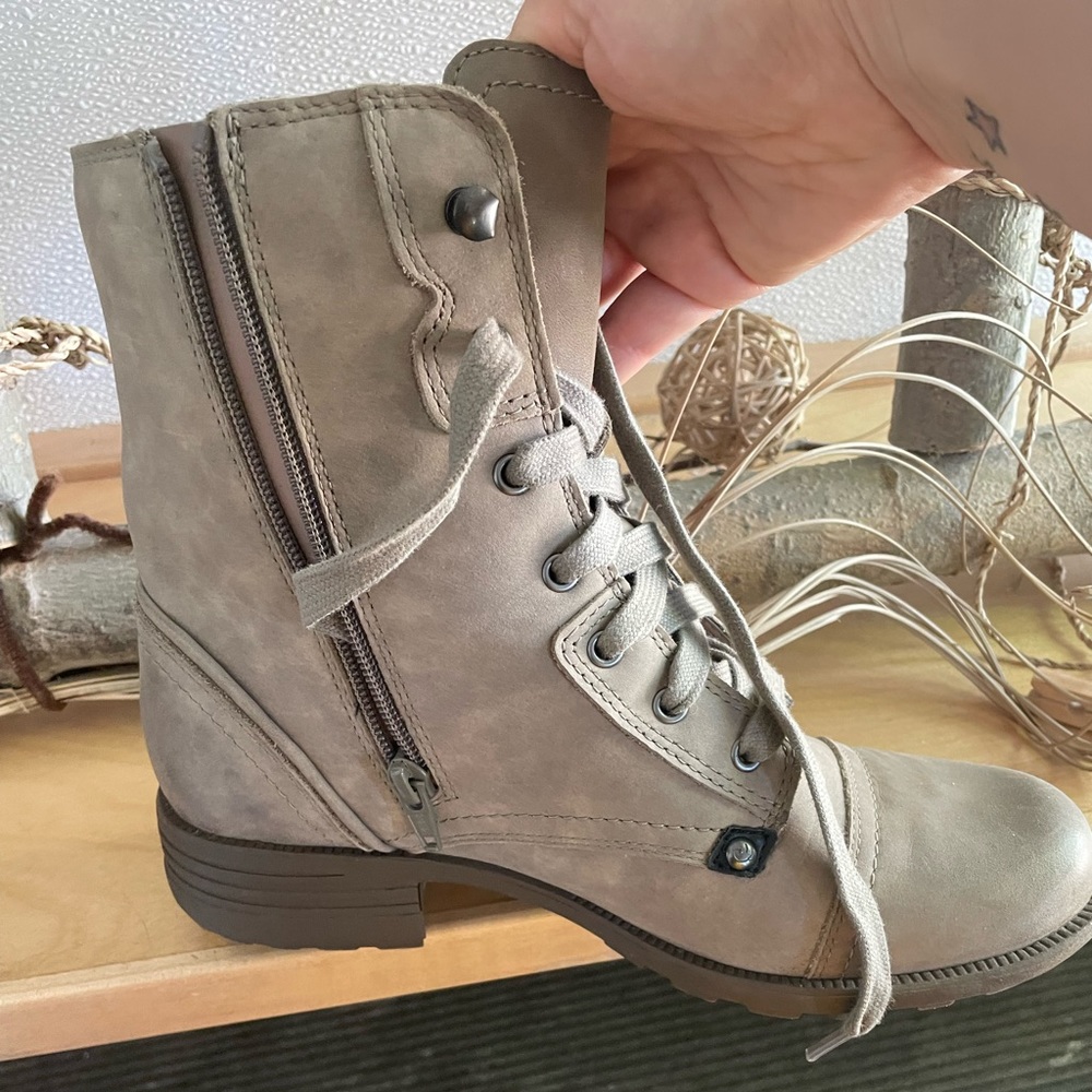 Cobb Hill BRAND NEW boots